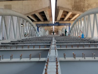 Ngắm cầu vòm thép đi thấp qua hồ Linh Đàm dành cho xe máy