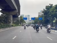 Chính thức phân làn riêng biệt cho ô tô, xe máy trên đường Nguyễn Trãi