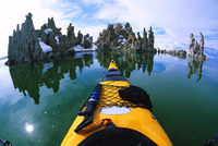 Nhũ đá độc đáo của hồ muối cao 8.000 mét so với mực nước biển