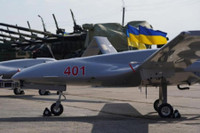 [ẢNH] Đội hình thiết giáp DPR sẵn sàng đối đầu với lực lượng Ukraine