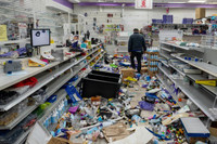 [Ảnh] Bạo động, hôi của trước thềm bầu cử ở Mỹ, hàng loạt cây ATM bị kích nổ