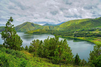 Vẻ đẹp hùng vĩ của hồ núi lửa lớn nhất thế giới