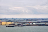 Khám phá thành phố giàn khoan lâu đời nhất trên thế giới