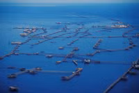 Khám phá thành phố giàn khoan lâu đời nhất trên thế giới