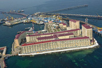 Khám phá thành phố giàn khoan lâu đời nhất trên thế giới