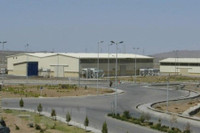 [ẢNH Phát ngôn viên AEOI gặp nạn khi đến thăm nhà máy điện hạt nhân Natanz