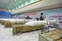 [ẢNH] Iran bắt đầu đưa các bệ phóng tên lửa đến Syria, sẵn sàng trả đũa Israel 