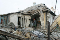 [ẢNH] DPR: Quân đội Ukraine nổ súng khiến dân thường bị thương nặng