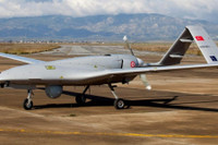 [ẢNH] UAV Bayraktar-TB2 Thổ Nhĩ Kỳ xuất hiện trên bầu trời Idlib ở Syria