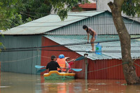 Nhiều học sinh tại Sóc Sơn không thể học online do mất điện diện rộng