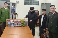 Đam mê pháo, thanh niên tự sản xuất rồi lừa bán trên mạng xã hội Facebook