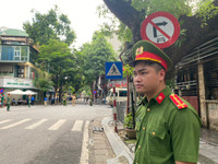 Vượt hàng trăm km về Hà Nội chờ viếng Tổng Bí thư Nguyễn Phú Trọng