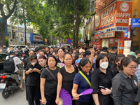 Vượt hàng trăm km về Hà Nội chờ viếng Tổng Bí thư Nguyễn Phú Trọng