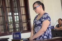 Những bảo mẫu vướng vòng lao lý vì bạo hành trẻ