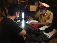 Lực lượng 141 xử phạt nhiều trường hợp vi phạm sau giãn cách