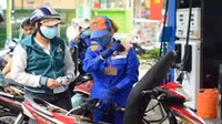Giá xăng dầu liên tục tăng vọt, khi giảm thì nhỏ giọt