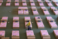 [ẢNH] Số ca mắc Covid-19 tăng cao, Thái Lan biến sân bay thành bệnh viện dã chiến