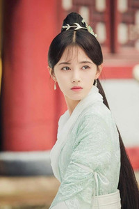 [ẢNH] ‘Mỹ nữ 4.000 năm có một’ Cúc Tịnh Y dính tin đồn ‘dao kéo’