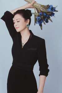 [ẢNH] Cuộc sống viên mãn của “Nữ diễn viên xinh đẹp nhất Trung Quốc” Trần Hồng 