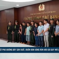 Tin Podcast ngày 4/2/2026: Triệt phá đường dây sản xuất, buôn bán xăng RON A95 giả quy mô lớn; Chở quá 7 hành khách