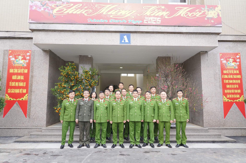 Lãnh đạo CATP Hà Nội thăm, chúc Tết lực lượng Công an cơ sở ảnh 4