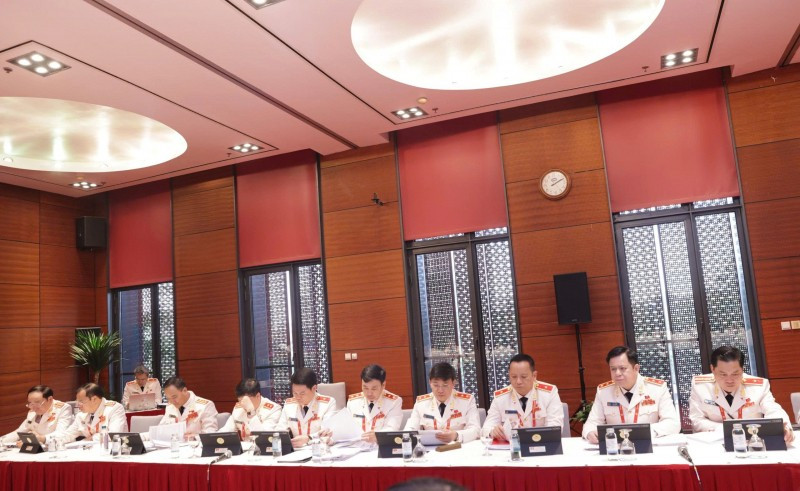Đoàn đại biểu Đảng bộ Công an Trung ương đóng góp nhiều ý kiến quan trọng vào các dự thảo Văn kiện trình Đại hội Đảng ảnh 3
