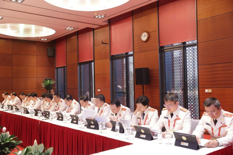 Đoàn đại biểu Đảng bộ Công an Trung ương đóng góp nhiều ý kiến quan trọng vào các dự thảo Văn kiện trình Đại hội Đảng ảnh 4