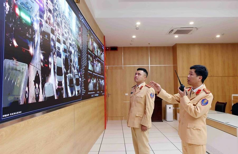Camera AI ở Hà Nội ghi nhận hơn 100 trường hợp vi phạm giao thông trong ngày đầu kỳ nghỉ Tết Dương lịch 2026 ảnh 5