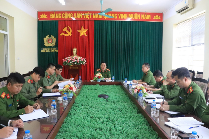 Phát huy sức mạnh của nhân dân tham gia bảo đảm tuyệt đối an ninh, an toàn cuộc bầu cử ảnh 1