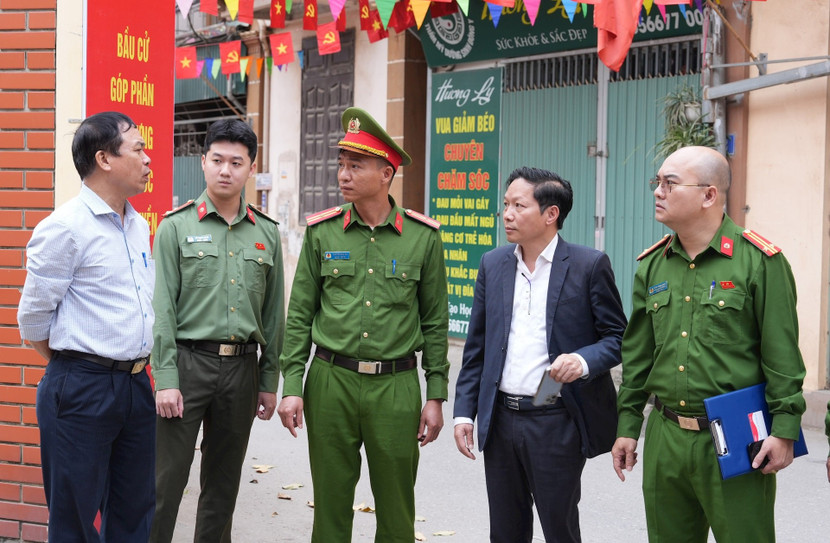 Nắm bắt tình hình tại địa điểm bỏ phiếu để đưa phương án đảm bảo giữ gìn an ninh, trật tự được tốt nhất trong Ngày hội non sông, 15-3 tới đây 