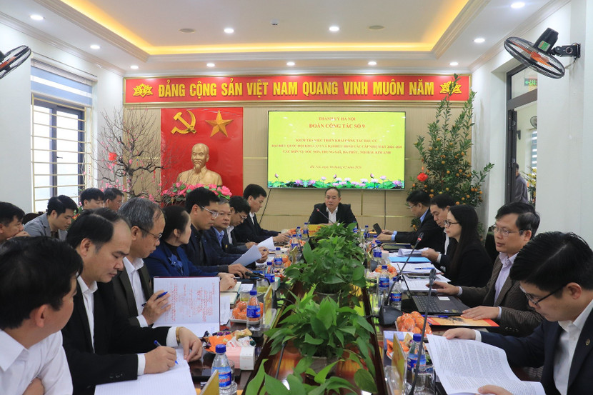 Giám đốc Công an thành phố Hà Nội kiểm tra việc chuẩn bị, triển khai công tác bầu cử tại 8 địa phương ảnh 1