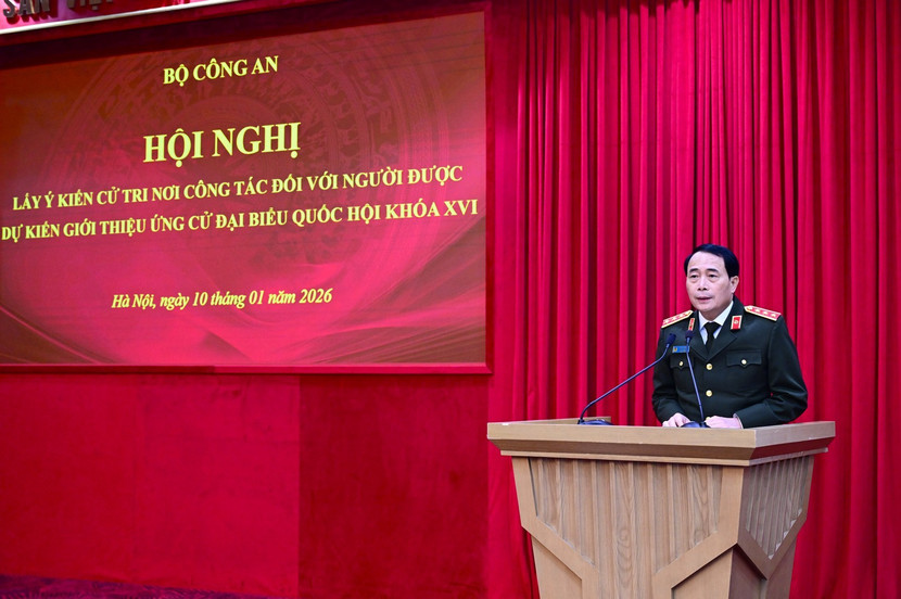 Thứ trưởng Lê Quốc Hùng phát biểu tại Hội nghị.