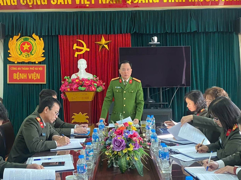 Đại tá Lê Văn Tuân – Phó Giám đốc CATP phát biểu chỉ đạo buổi làm việc