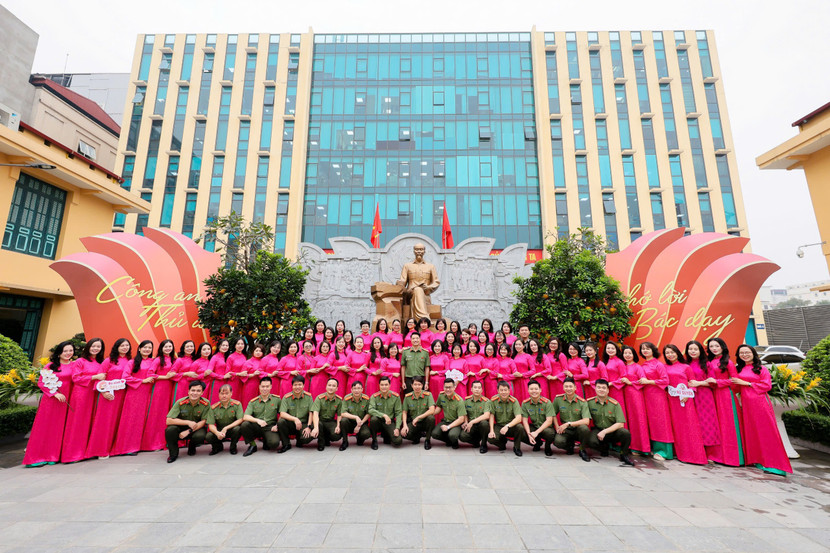 Khắc ghi truyền thống, lan tỏa nghĩa tình – Hoạt động ý nghĩa của Phòng Tham mưu Công an Hà Nội ảnh 1