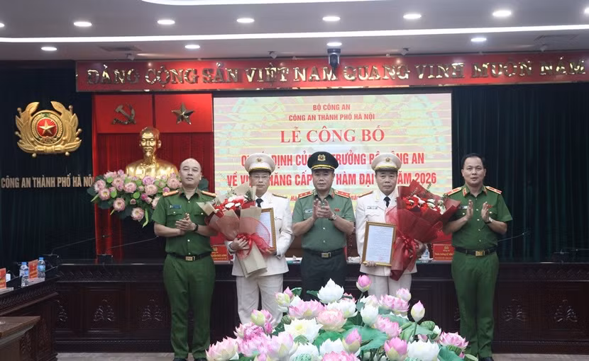 Công bố, trao Quyết định thăng cấp bậc hàm Đại tá đối với 2 đồng chí Trưởng phòng ảnh 3