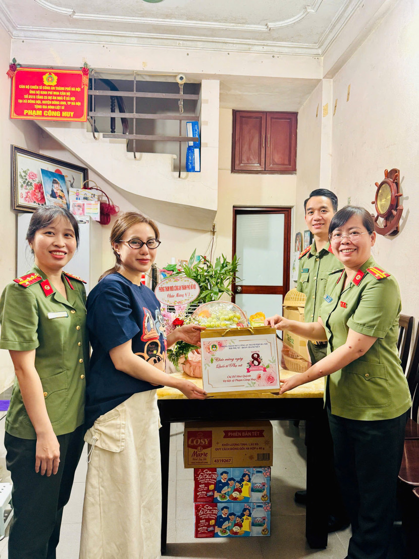 Khắc ghi truyền thống, lan tỏa nghĩa tình – Hoạt động ý nghĩa của Phòng Tham mưu Công an Hà Nội ảnh 6