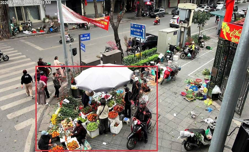 Công an Hà Nội phát huy cao nhất tinh thần: 'Phục vụ nhân dân, làm việc xuyên Tết' ảnh 6