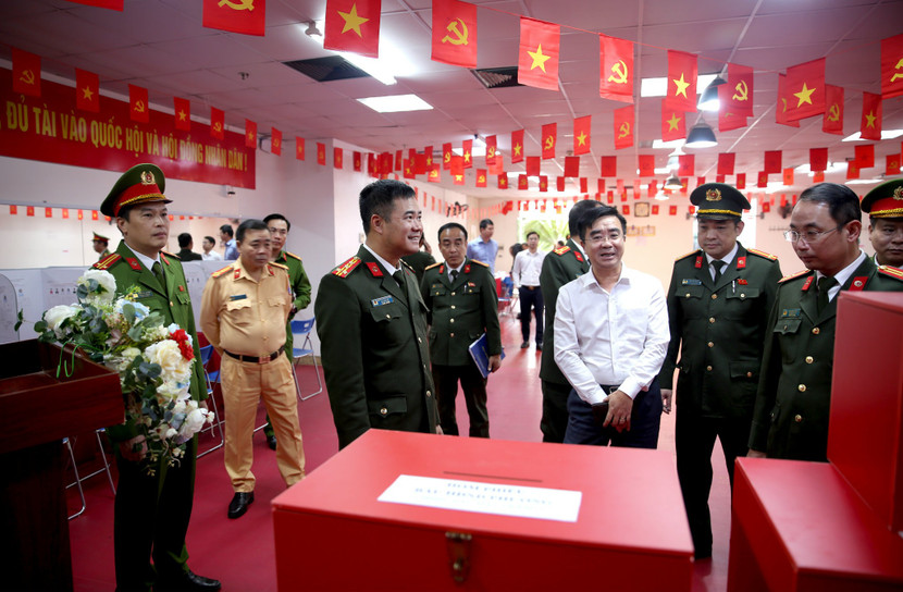 Chủ động phương án, đảm bảo tuyệt đối an toàn cuộc bầu cử trên địa bàn Thủ đô ảnh 9