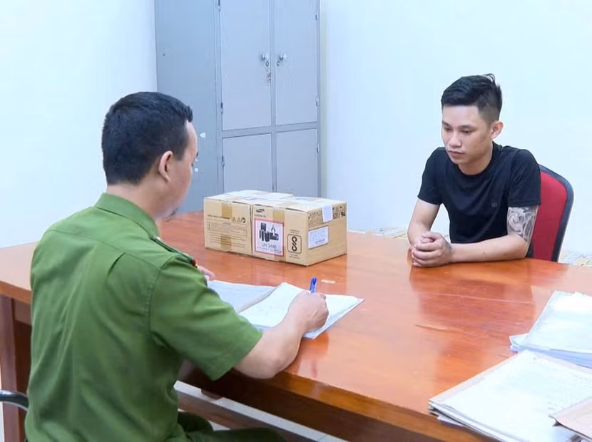 Nhóm cựu công nhân lên kế hoạch trộm cắp hàng hóa trị giá hơn 3 tỷ đồng ảnh 1