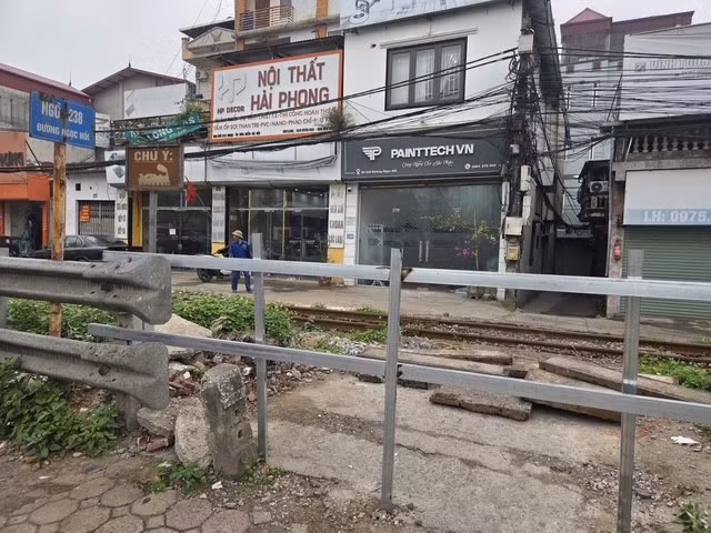 image1.jpg