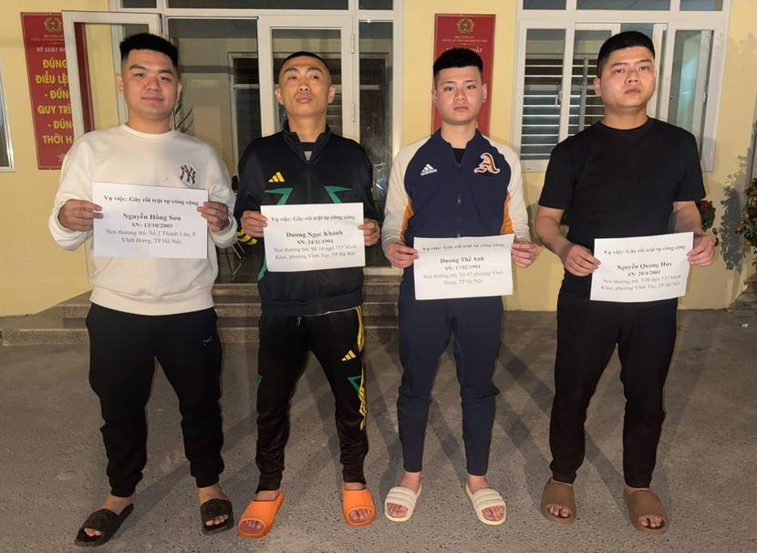 Tạm giũ hình sự 3 đối tượng trong vụ gây rối tại quán 'Nhỏ' ảnh 1