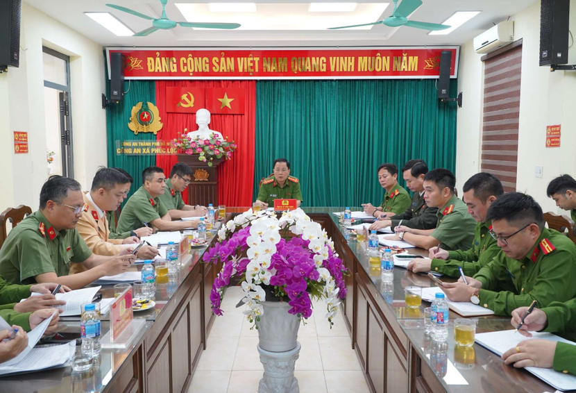 Chuẩn bị đầy đủ các điều kiện cần thiết, phục vụ cử tri tham gia bầu cử thuận lợi, đúng quy định ảnh 1