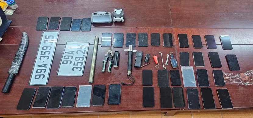 Tang vật vụ án.