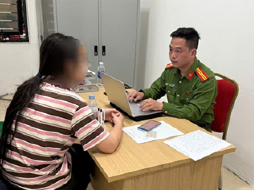 Nữ sinh viên lén mang bán 114 'chỉ' vàng của bố mẹ ảnh 2