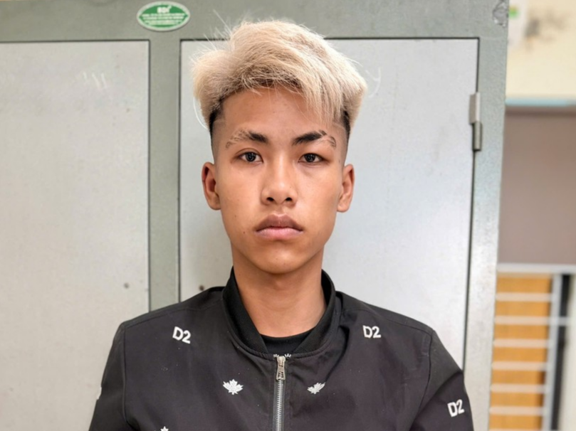 Thiếu nữ 17 tuổi trong nhóm 'phóng tốc độ cao, chặt biển xe máy' ảnh 3