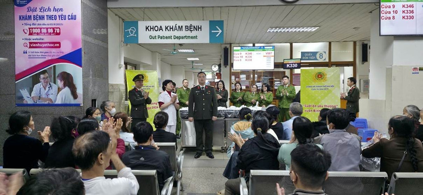 Nghĩa tình của Cụm thi đua số 9 - Công an Hà Nội ảnh 1