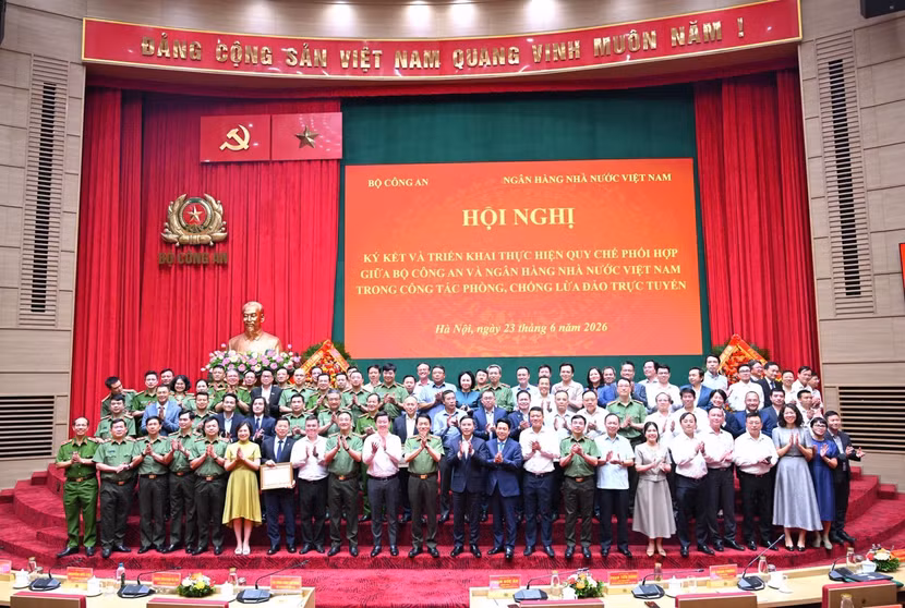 Các đại biểu dự Hội nghị.