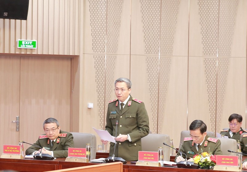Thiếu tướng Nguyễn Quốc Toản, Chánh Văn phòng Bộ Công an báo cáo kết quả công tác Công an trong tháng 1/2026.