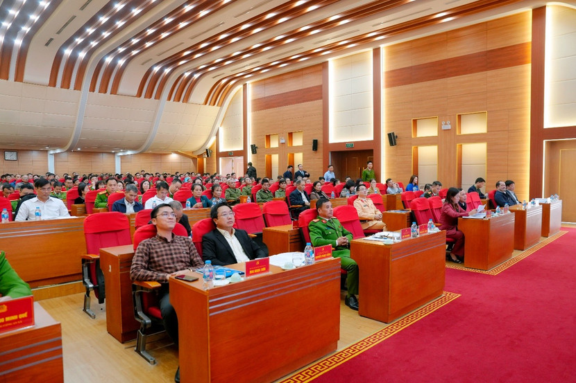 Chung sức, quyết tâm giữ vững bình yên địa bàn cửa ngõ Thủ đô ảnh 1