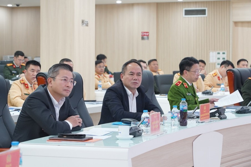 Giải quyết các điểm ùn tắc theo phương châm “rõ người, rõ việc, rõ tiến độ, rõ kết quả" ảnh 2